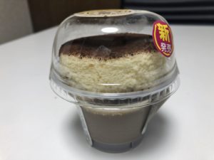 ファミリーマートのスフレプリン　ティラミスカフェ②