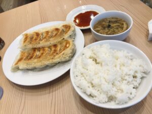 良記餃子軒の良記餃子定食①