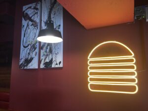 バーガーレボリューション東京の店内①