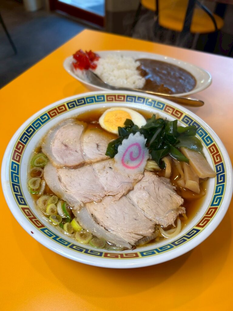 西新井らーめん駅前店の特製ラーメン